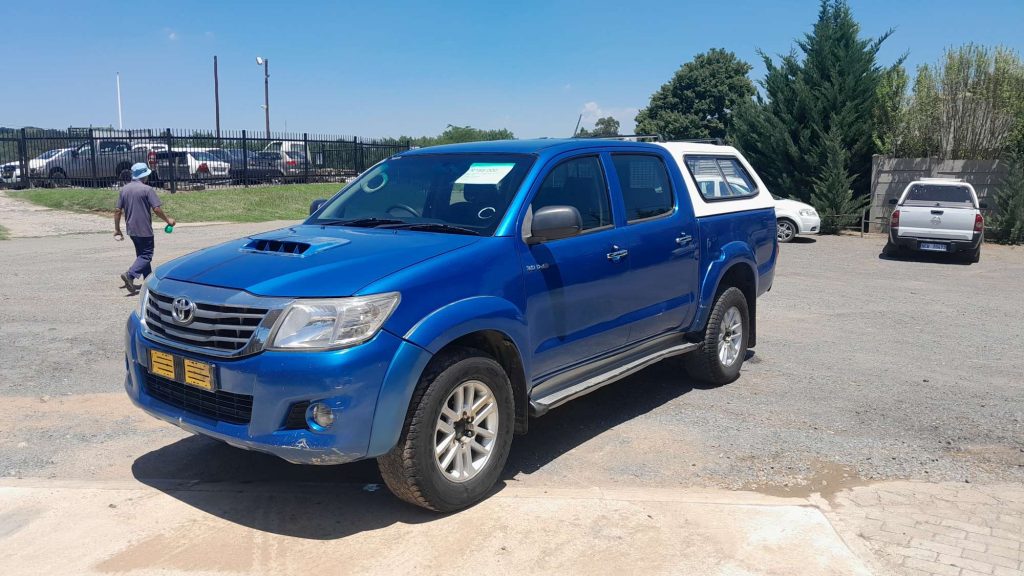 2013 Toyota Hilux 3.0 D4D Raider 4×4 D/C – Heathmans